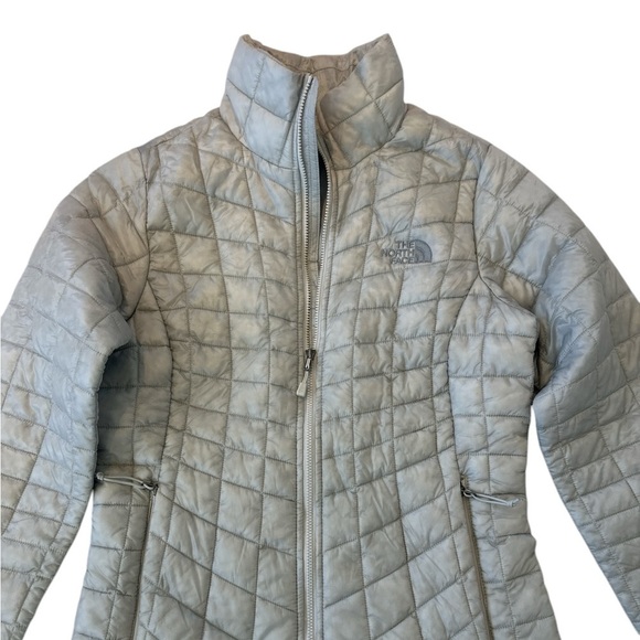 The North Face Eco Thermoball Down Puffer Jacket - Picture 4 of 13